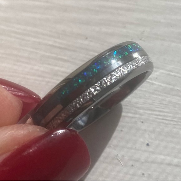 Tungsten ring size 9 authentic!! Blue silver - Picture 5 of 7